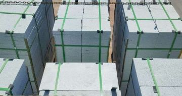 丽水 芝麻白花岗岩5公分地铺石 花岗岩厂家工厂装车日常