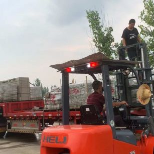 丽水 黄金麻冰裂纹，地铺石装车