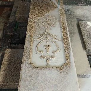 丽水 黄金麻花岗岩异形加工雕刻栏杆大柱