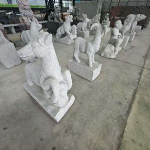 丽水 芝麻白花岗岩造型立体雕刻——十二生肖
