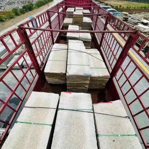 丽水 黄金麻花岗岩荔枝面，光面毛板装车完成