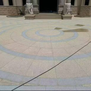 丽水 黄金麻芝麻灰花岗岩石材地铺拼接效果