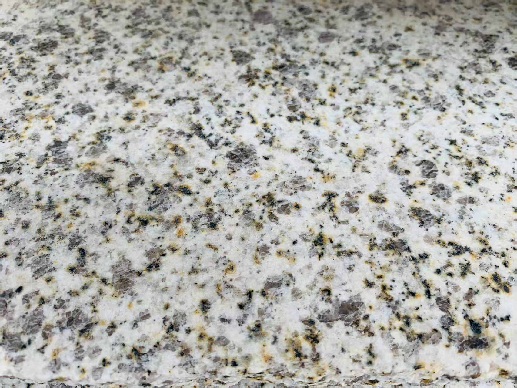 丽水 黄金麻花岗岩石材浅黄光面