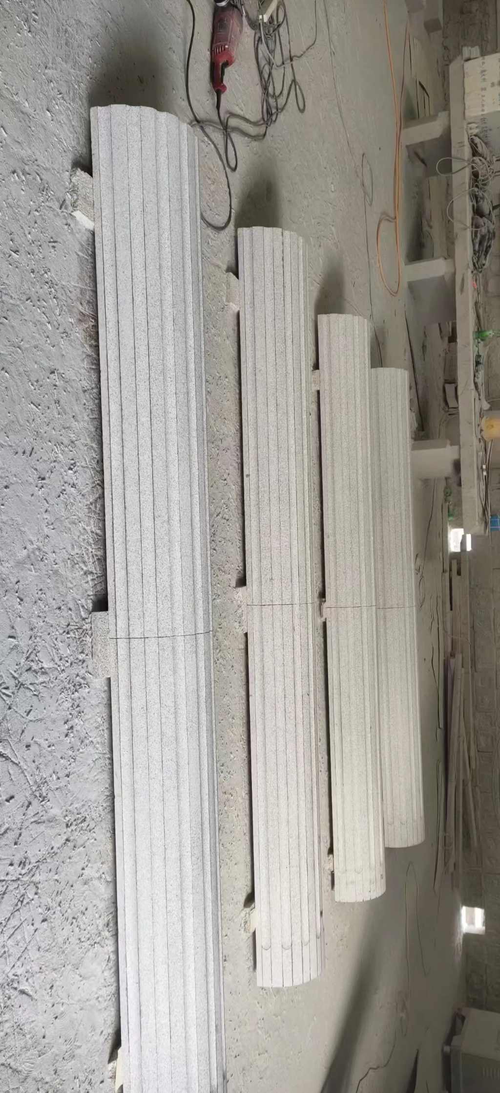 丽水 花岗岩厂家带你看白麻花岗岩门楼大柱柱皮