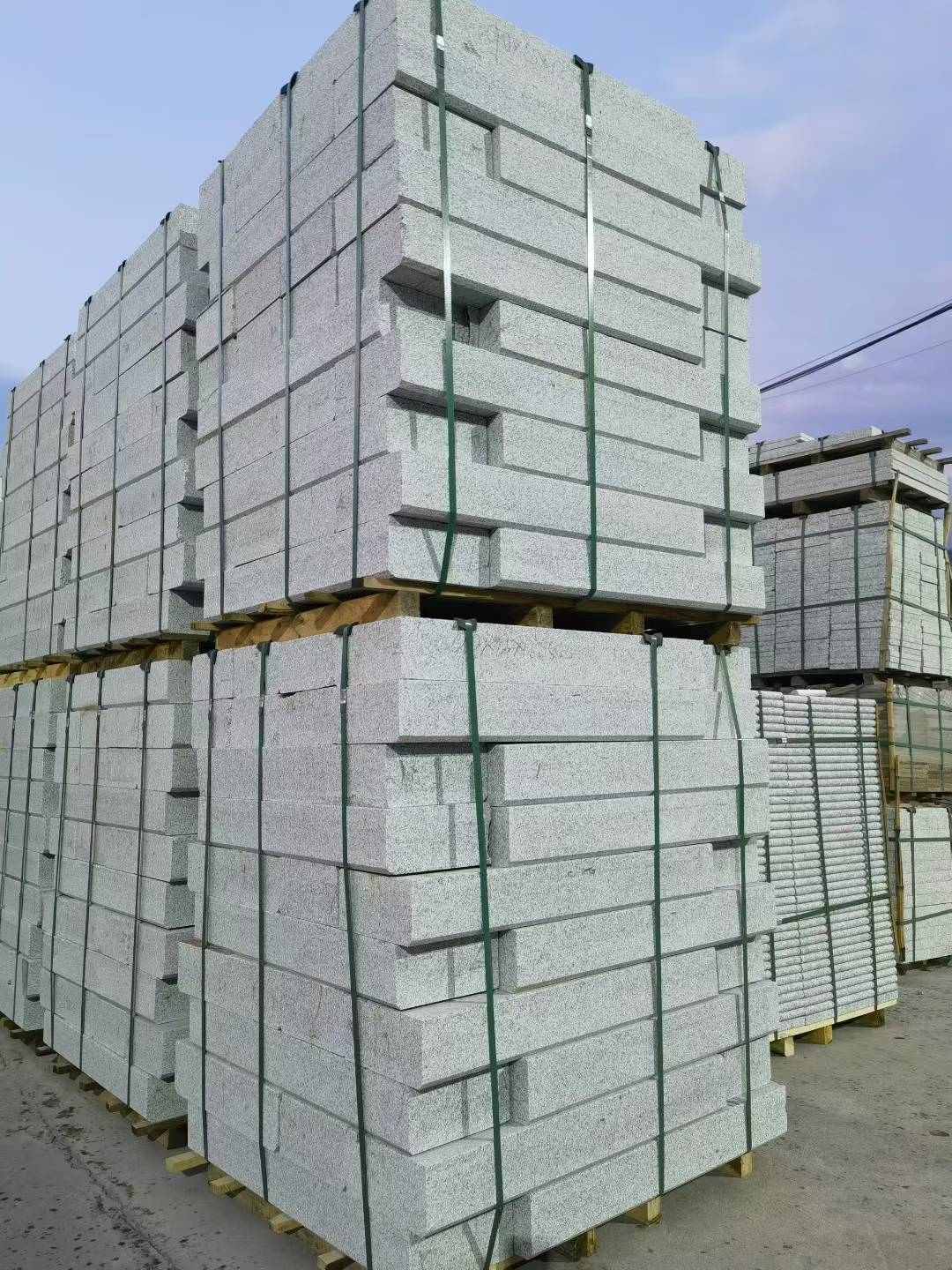 丽水 芝麻白花岗岩路沿石，路缘石，路肩石，道牙，立缘石，马路牙子，街沿石，侧石等