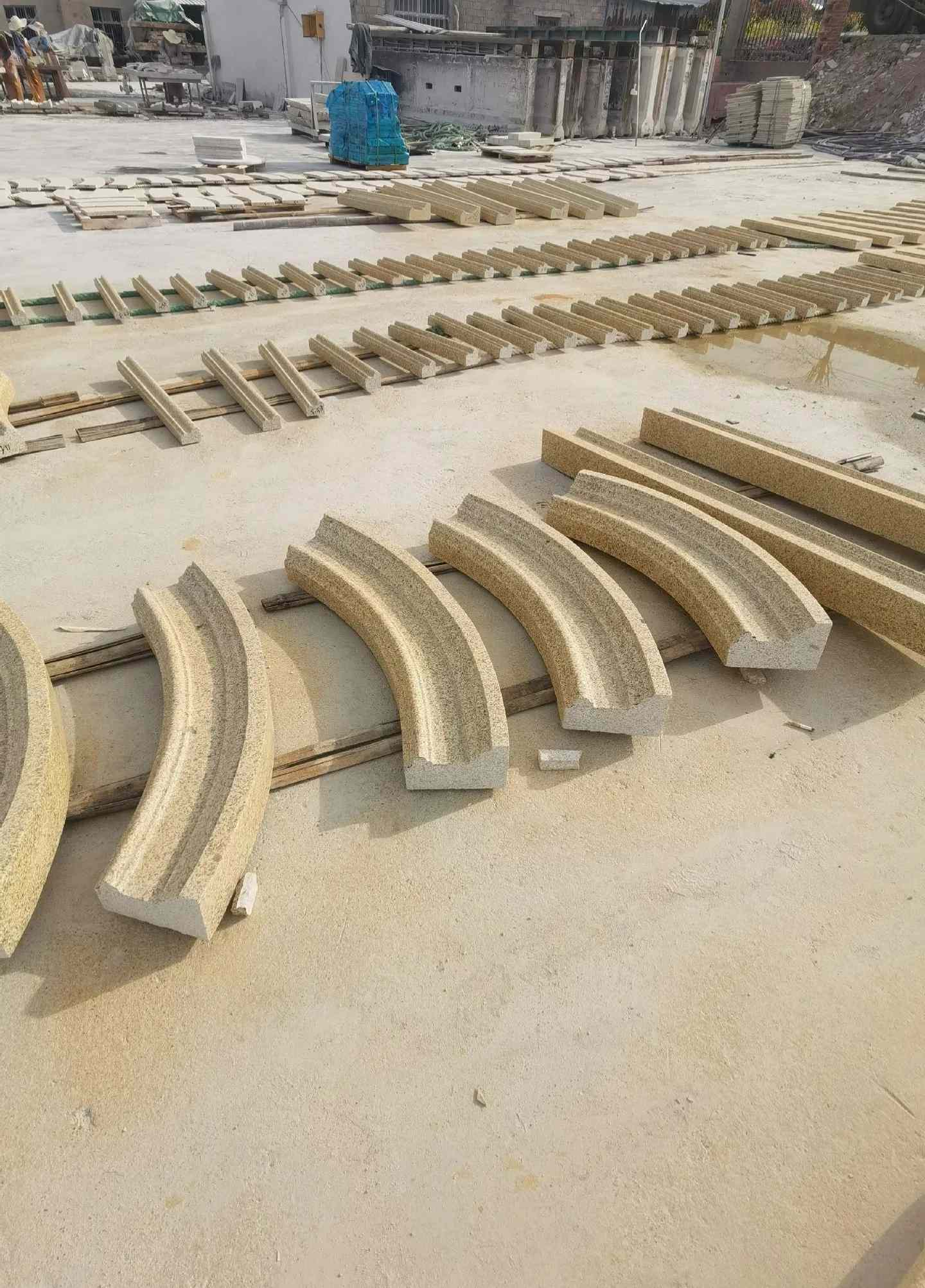 丽水 黄金麻花岗岩别墅线条