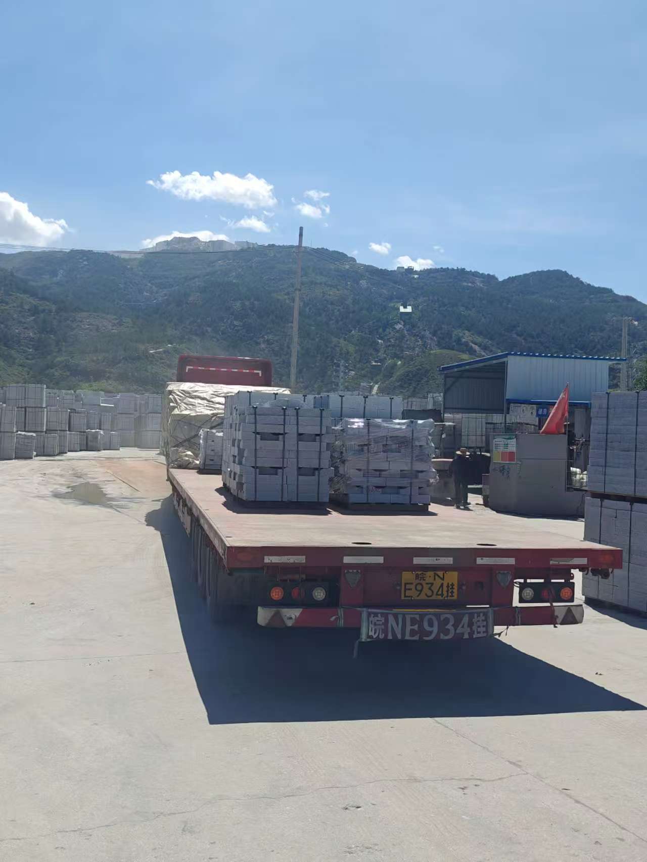 丽水 芝麻白仿形路沿石，直形路沿石