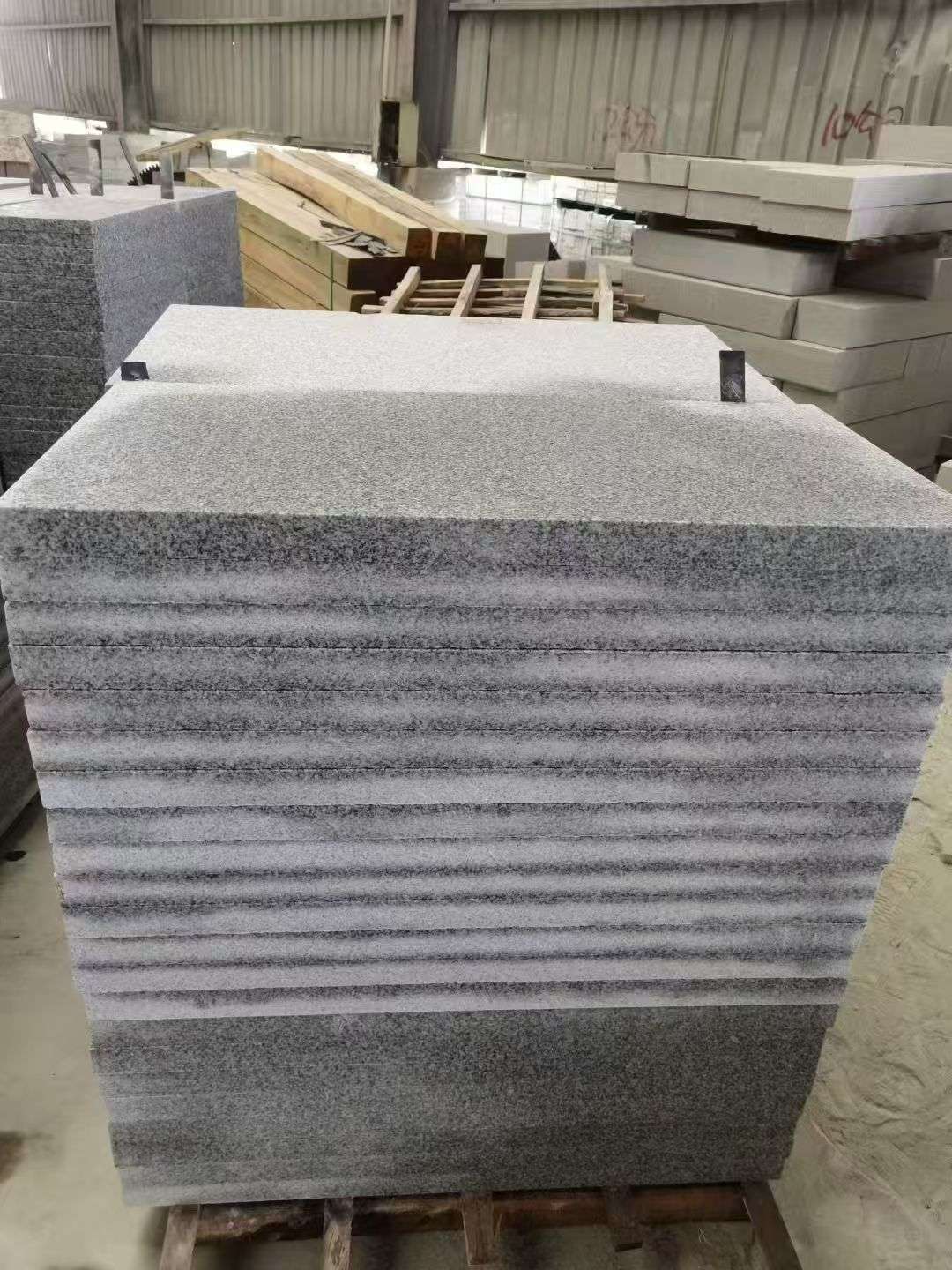 丽水 芝麻白5公分火烧地铺成品，900*400，规格可定制