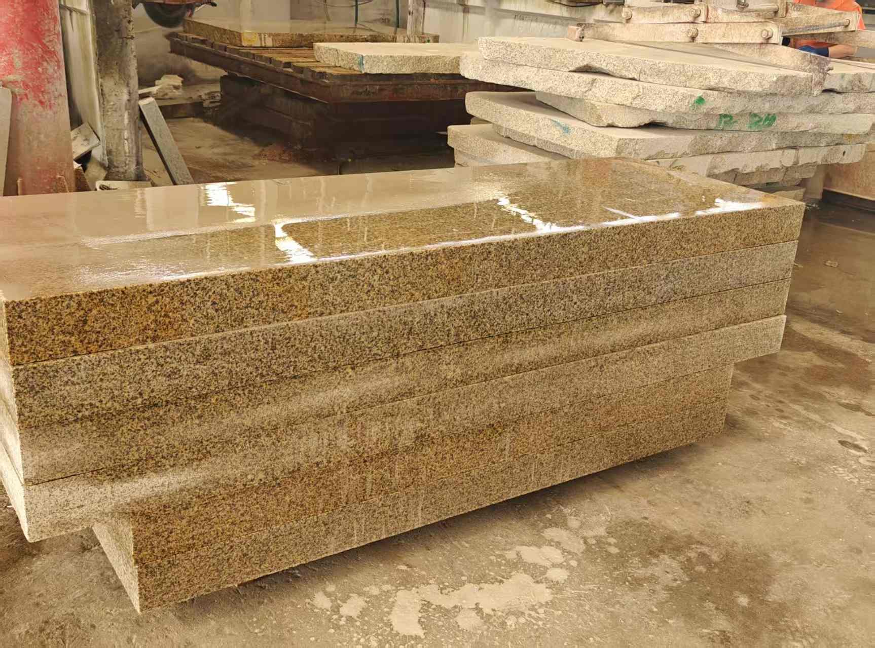 丽水 黄金麻栏杆料半成品加工中