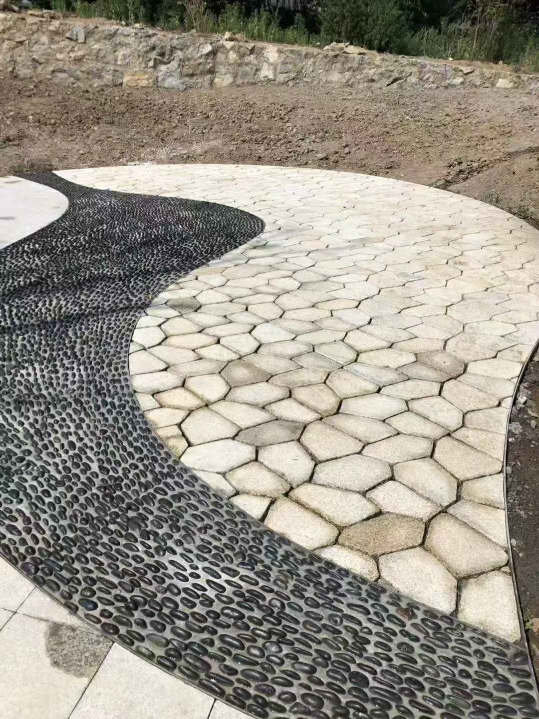 丽水 黄金麻冰裂纹地铺石工地铺装案例